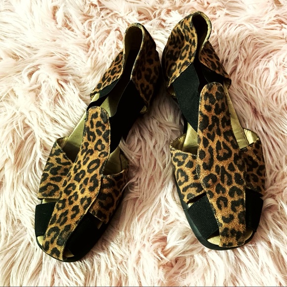 Shoes - Vintage Leopard Elastic Sandals 🐆